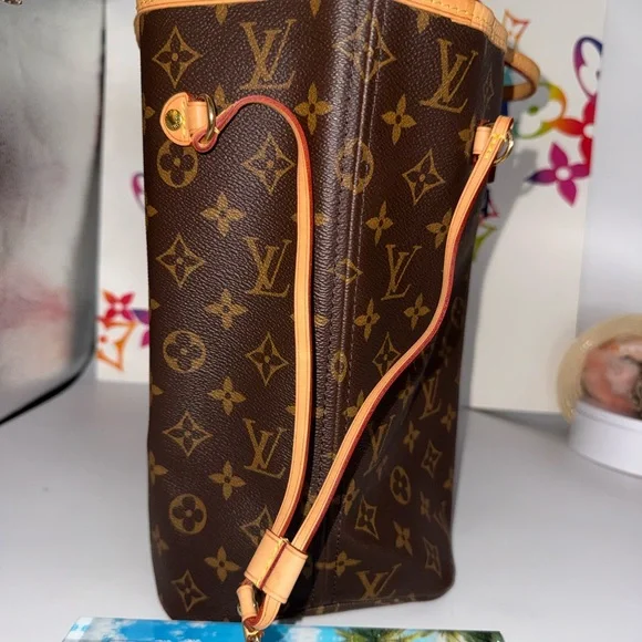 SOLD-Neverfull MM Red interior-s - Picture 5 of 7